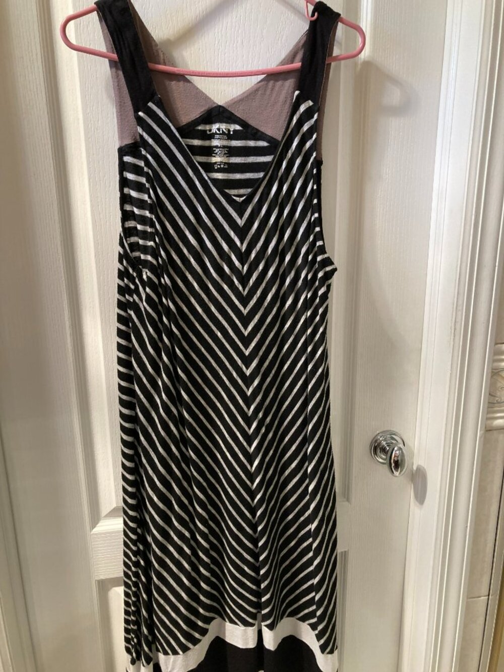 DKNY Resort Wear
